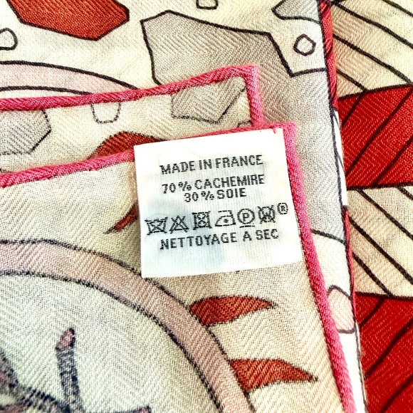 HERMÈS La Danse des Amazones shawl 140cm Cashmere Silk Scarf Rose Pink NWOT - Picture 3 of 9